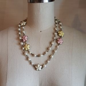 Flower and Pearl Necklace